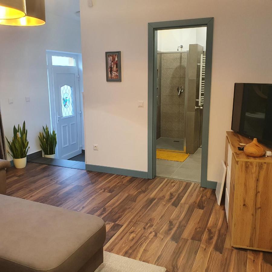 Jegmadar Apartman Debrecen Exterior photo